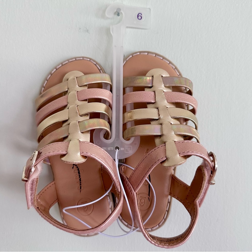 🍧NWT Cat & Jack Rose Gold Iridescent Gladiator Fisherman Sandals Size 6